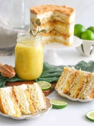 cropped-Lime-Curd-in-Coconut-Cake.jpg